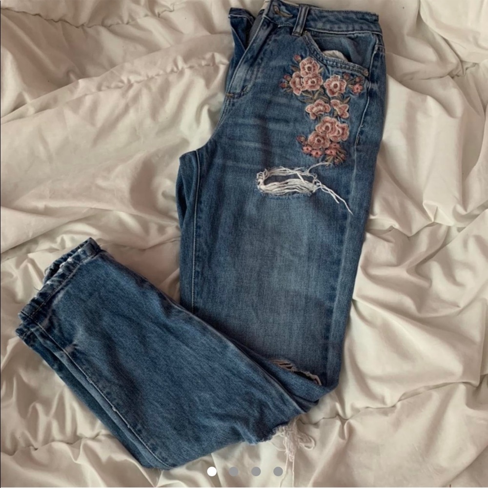 garage pre ripped pink flower embroidered mom jeans